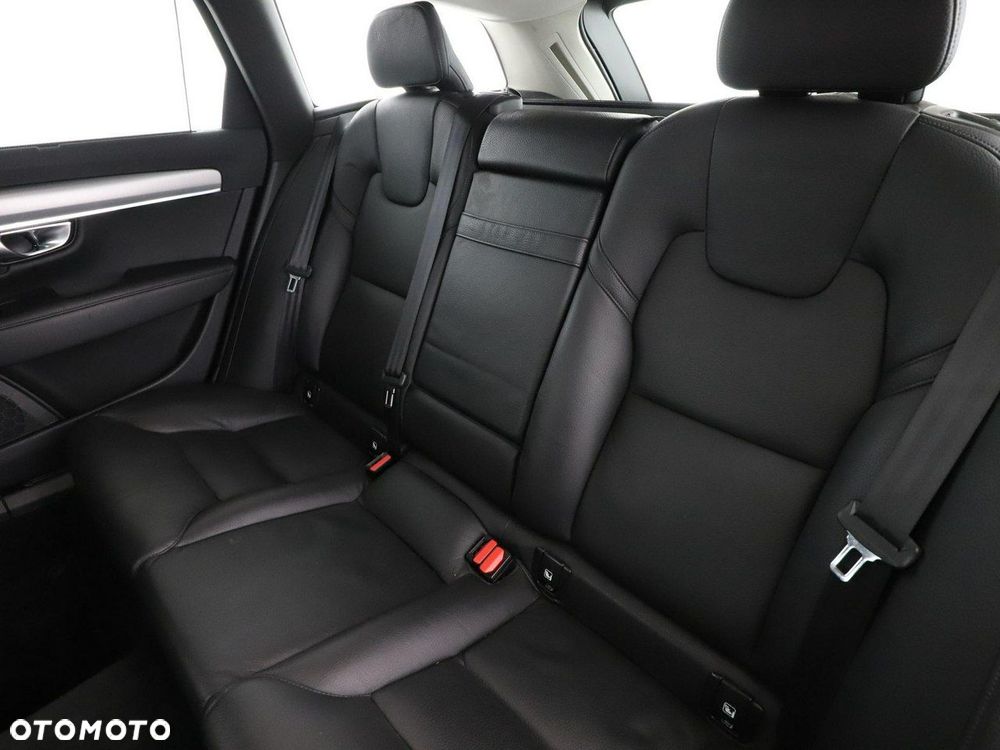 Volvo V90 D3 Momentum - 17