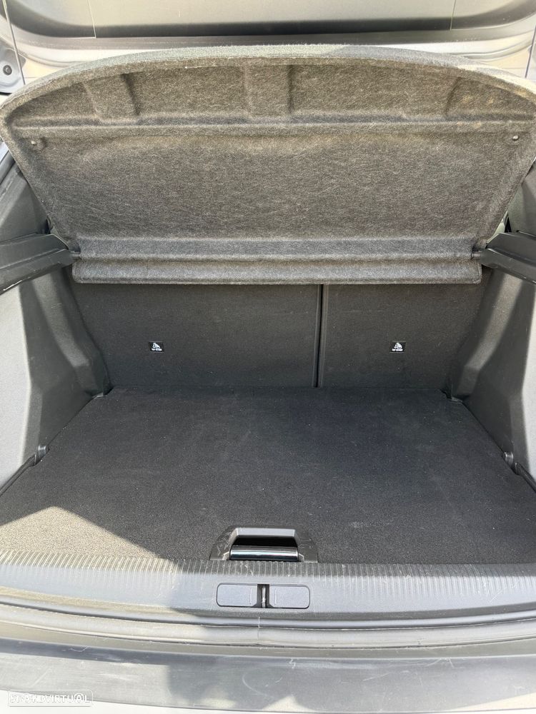 Peugeot 2008 1.2 PureTech Allure - 16