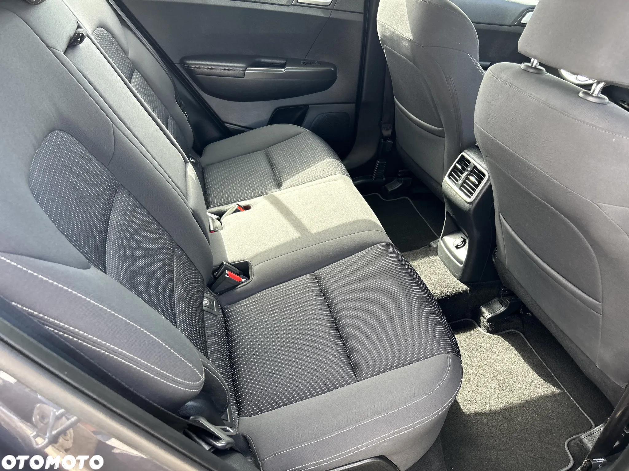 Kia Sportage 1.6 GDI 2WD Attract - 13