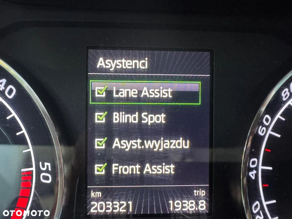 Skoda Superb 2.0 TDI 4x4 Style DSG - 13