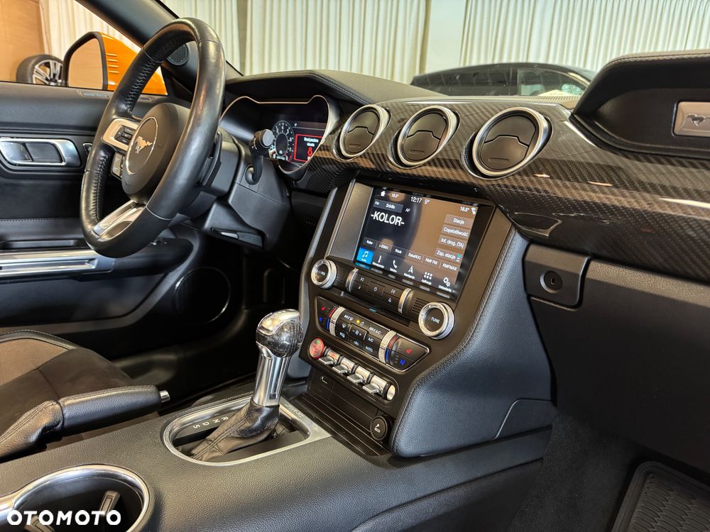 Ford Mustang 5.0 V8 GT - 12