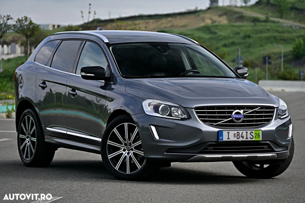 Volvo XC 60 D5 AWD Geartronic Summum - 17