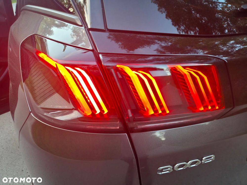 Peugeot 3008 1.5 BlueHDi Allure Pack S&S EAT8 - 29