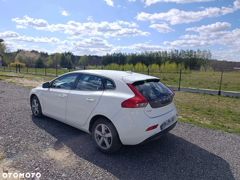 Volvo V40 D2 - 4