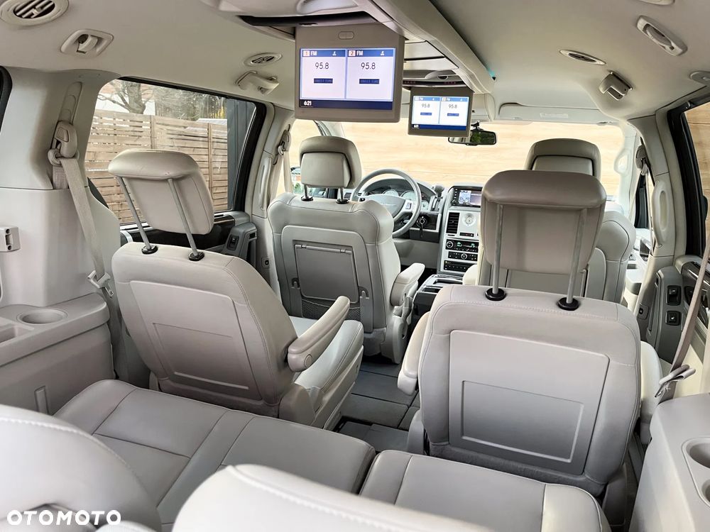 Chrysler Grand Voyager ver-2-8-crd-limited - 26