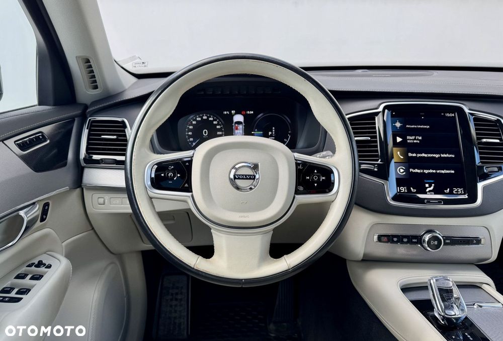 Volvo XC 90 - 11
