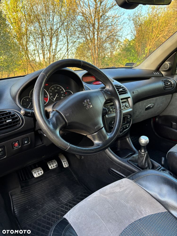 Peugeot 206 - 16