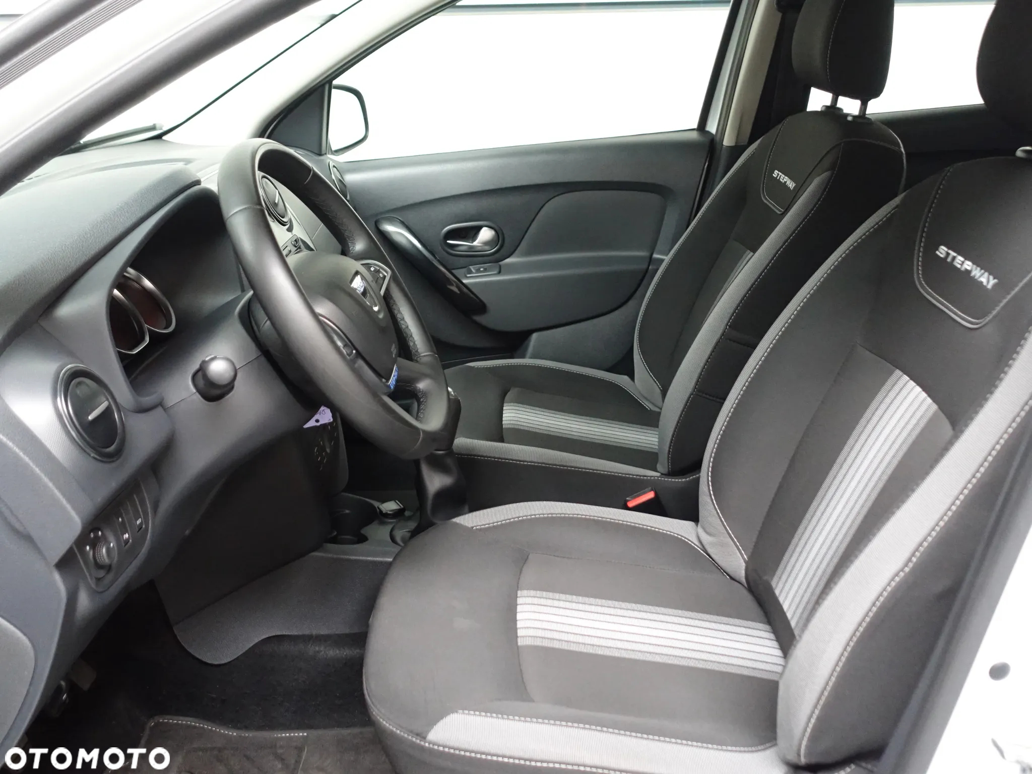 Dacia Sandero Stepway dCi 90 (S&S) Celebration - 12