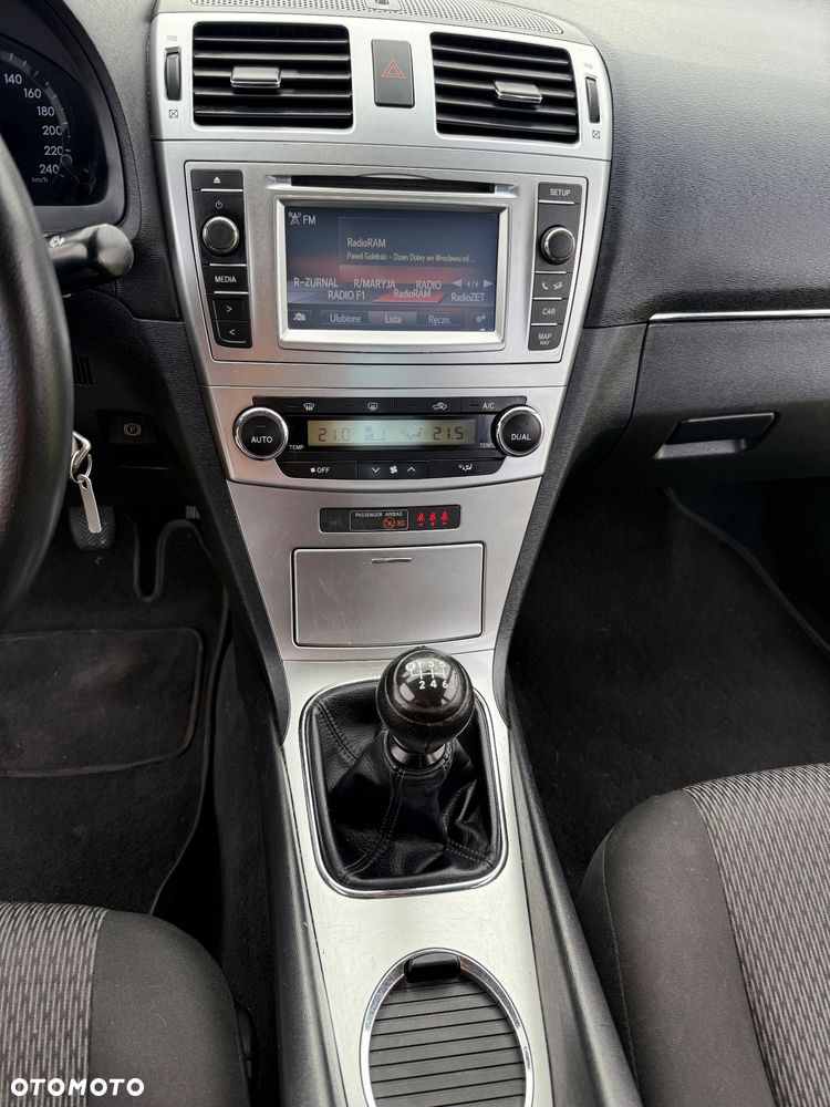 Toyota Avensis 2.0 D-4D Active - 31