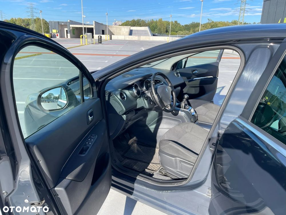 Peugeot 5008 HDI FAP 150 Premium - 11