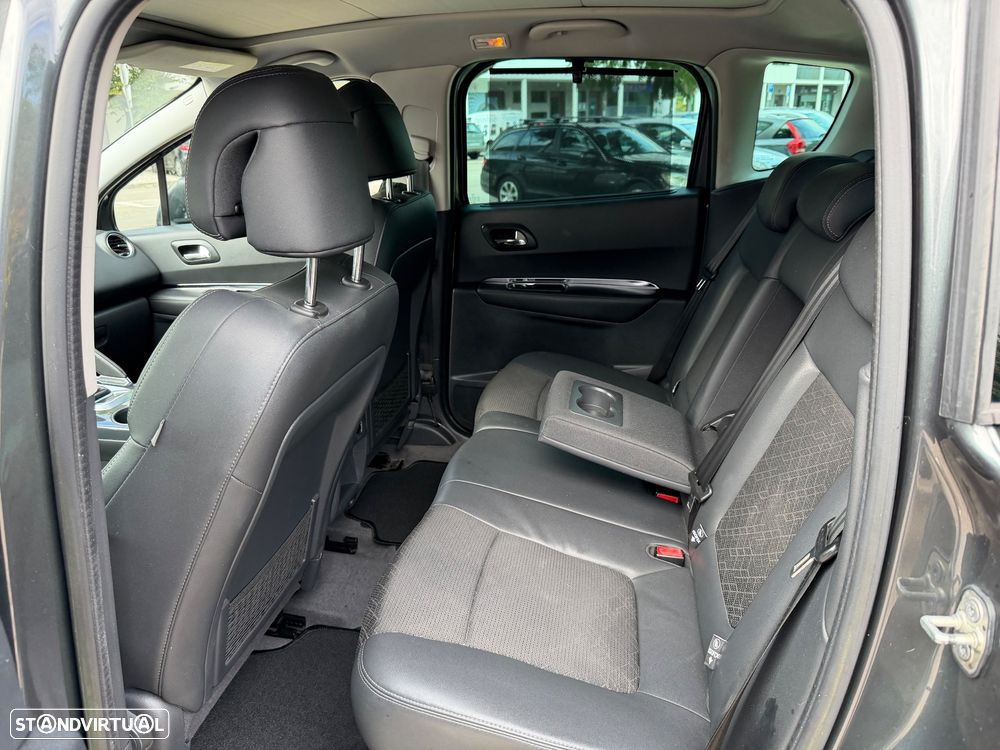 Peugeot 3008 1.6 HDi Style - 17