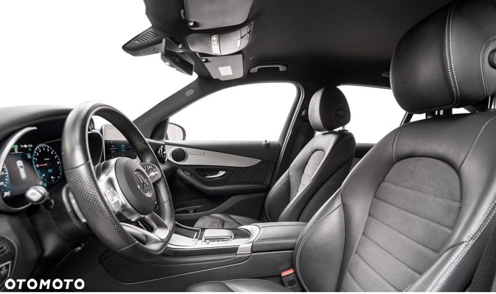 Mercedes-Benz GLC 300 e 4-Matic - 21