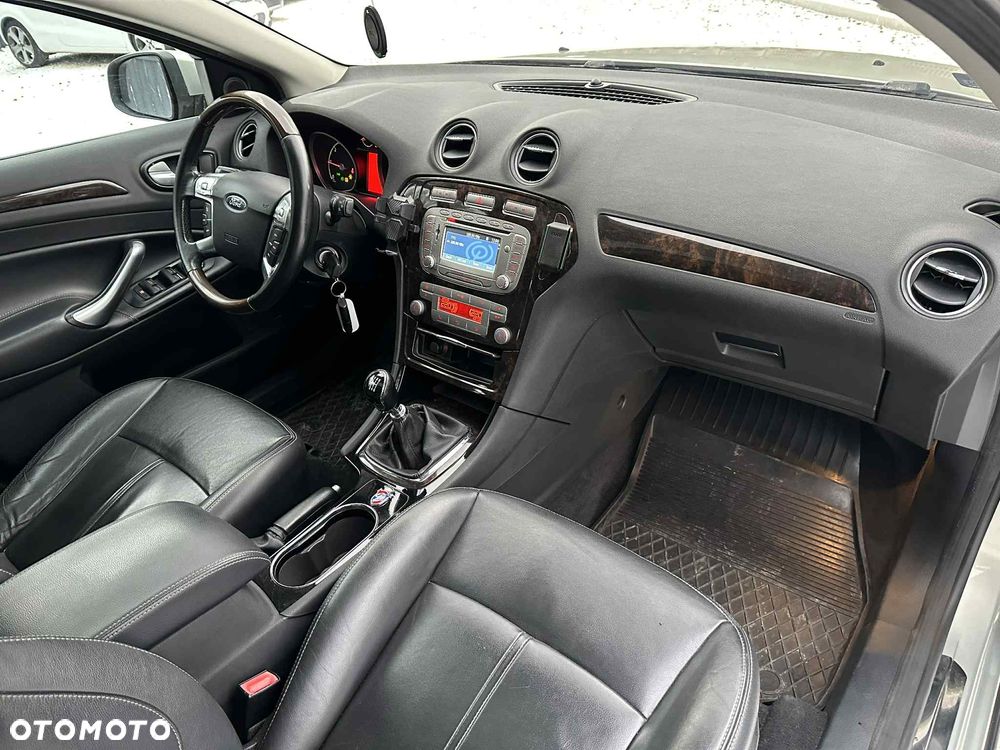 Ford Mondeo 1.8 TDCi Ghia - 9