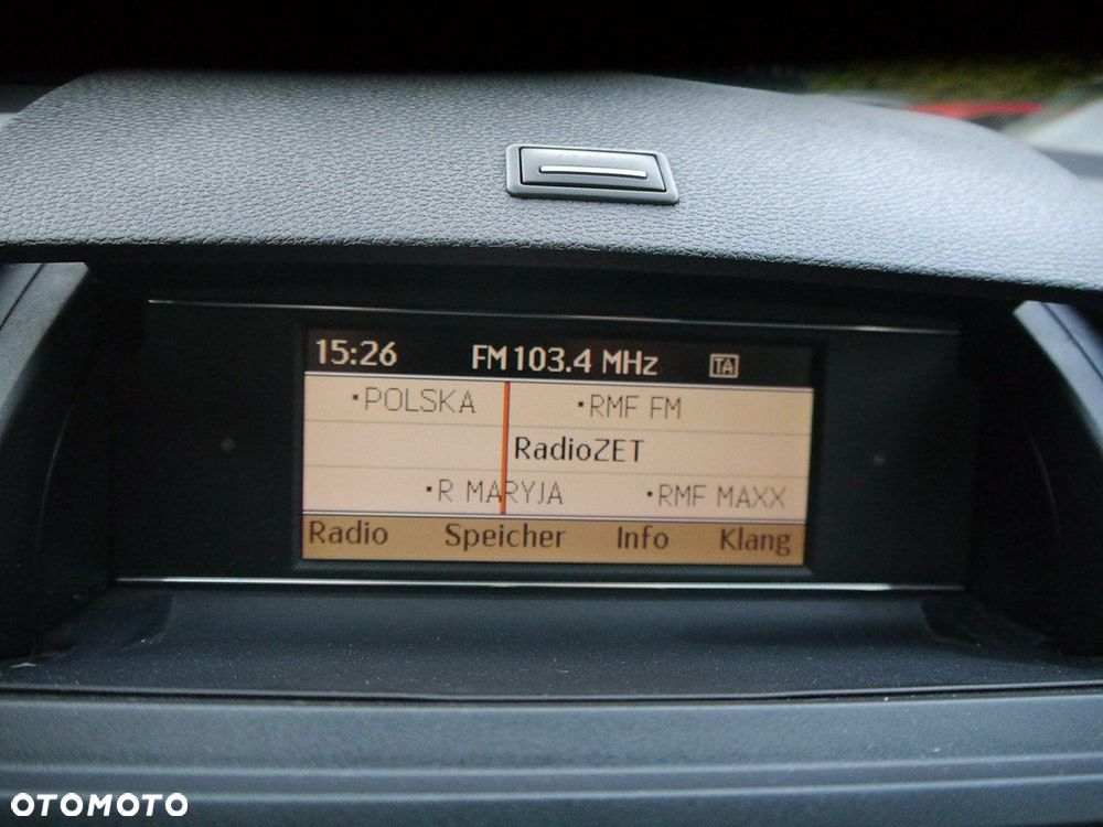 Mercedes-Benz Klasa C 180 BlueEFFICIENCY 7G-TRONIC Avantgarde - 18