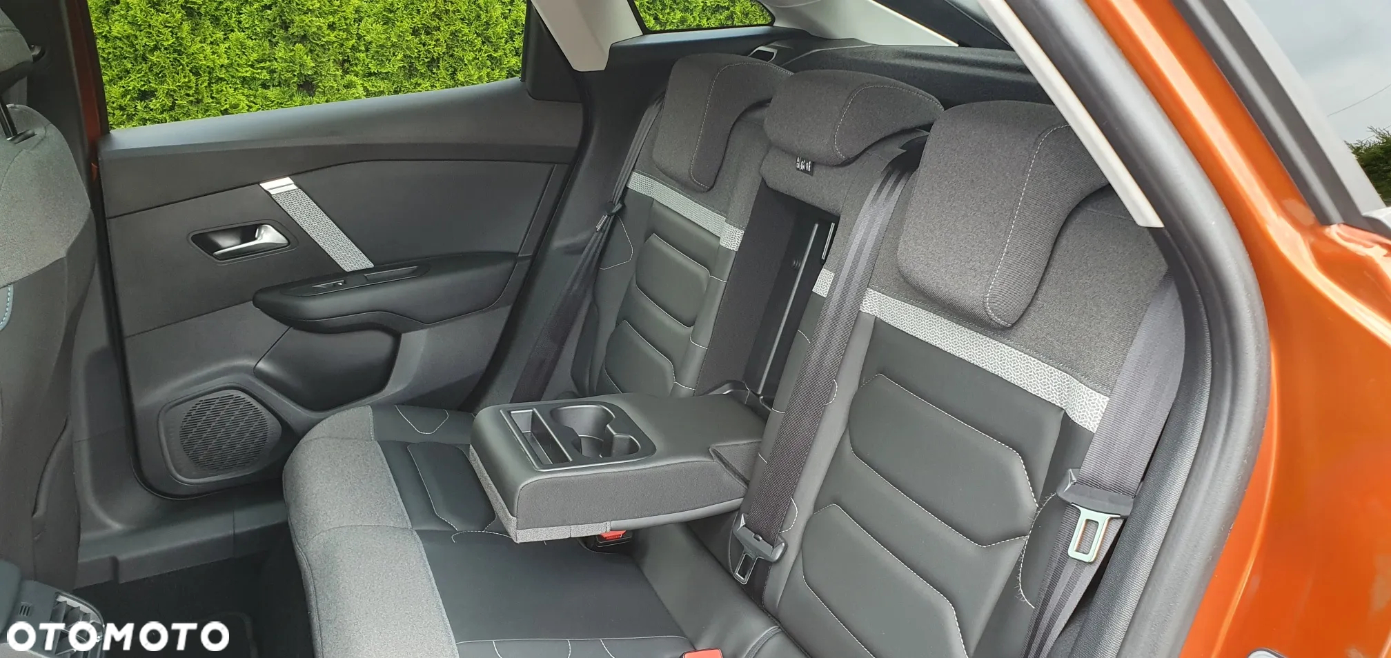 Citroën C4 PureTech 155 Stop&Start EAT8 SHINE - 36