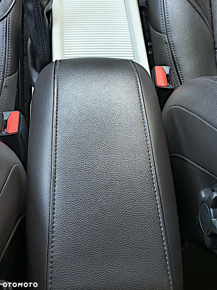 Volvo V40 D2 Kinetic - 31