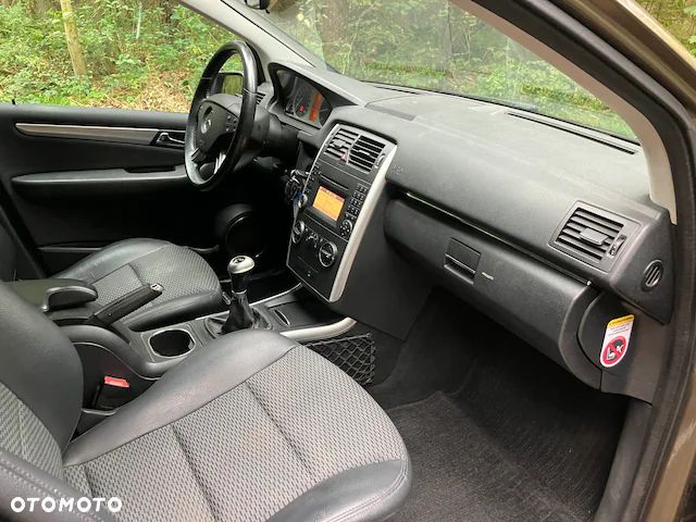 Mercedes-Benz Klasa B 150 Special Edition - 10