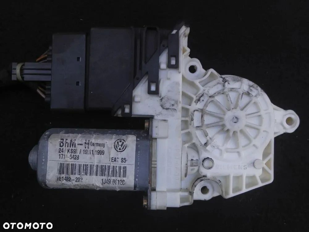 VW GOLF IV SILNICZEK SILNIK PODNOŚNIK SZYBY PRAWY TYŁ 101388-101 1J4959812C BORA SEAT LEON I TOLE - 2