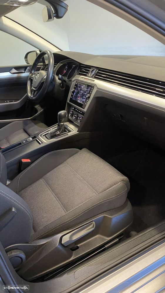 VW Passat Variant - 49