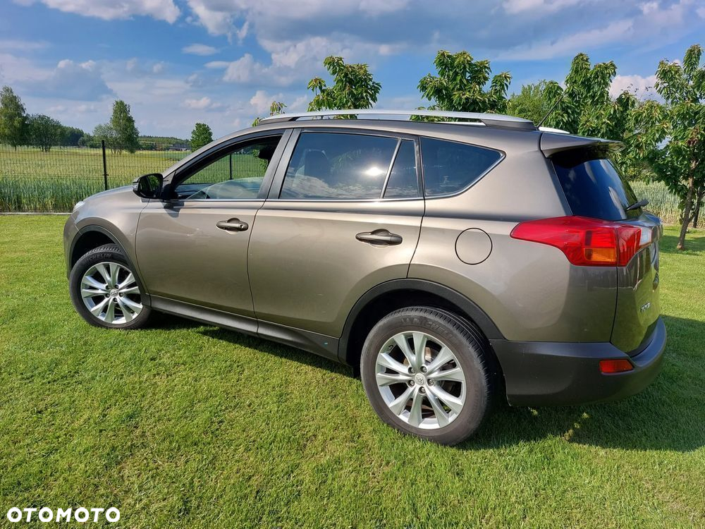 Toyota RAV4 - 6