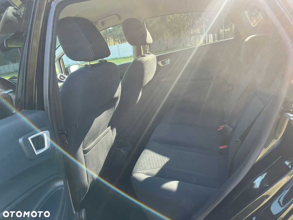Ford Fiesta 1.25 Titanium EU5 - 20