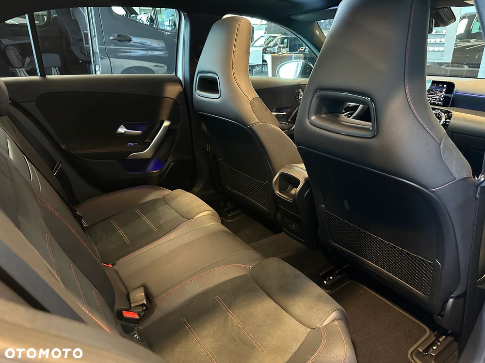 Mercedes-Benz Klasa A 200 AMG Line 7G-DCT - 14