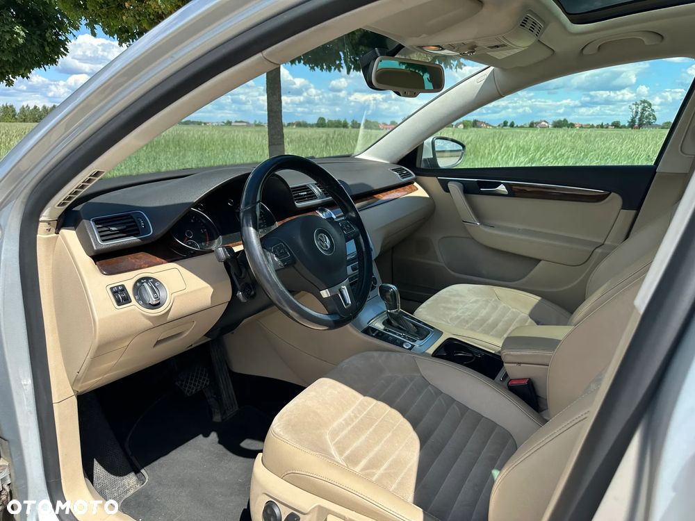 Volkswagen Passat 2.0 TDI DSG BlueMotion Technology Highline - 15