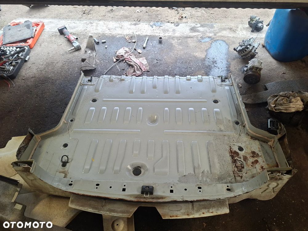 dacia lodgy 12-22 - pas tylny wanna podloga 5 osob - 1