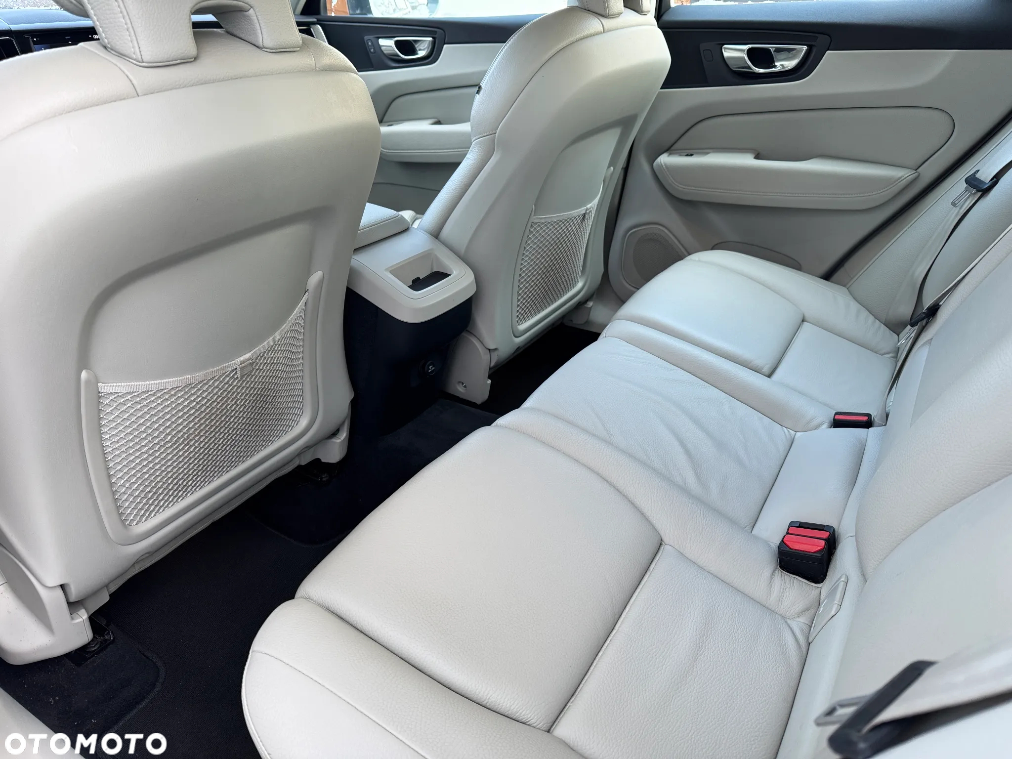 Volvo XC 60 D4 Inscription - 19