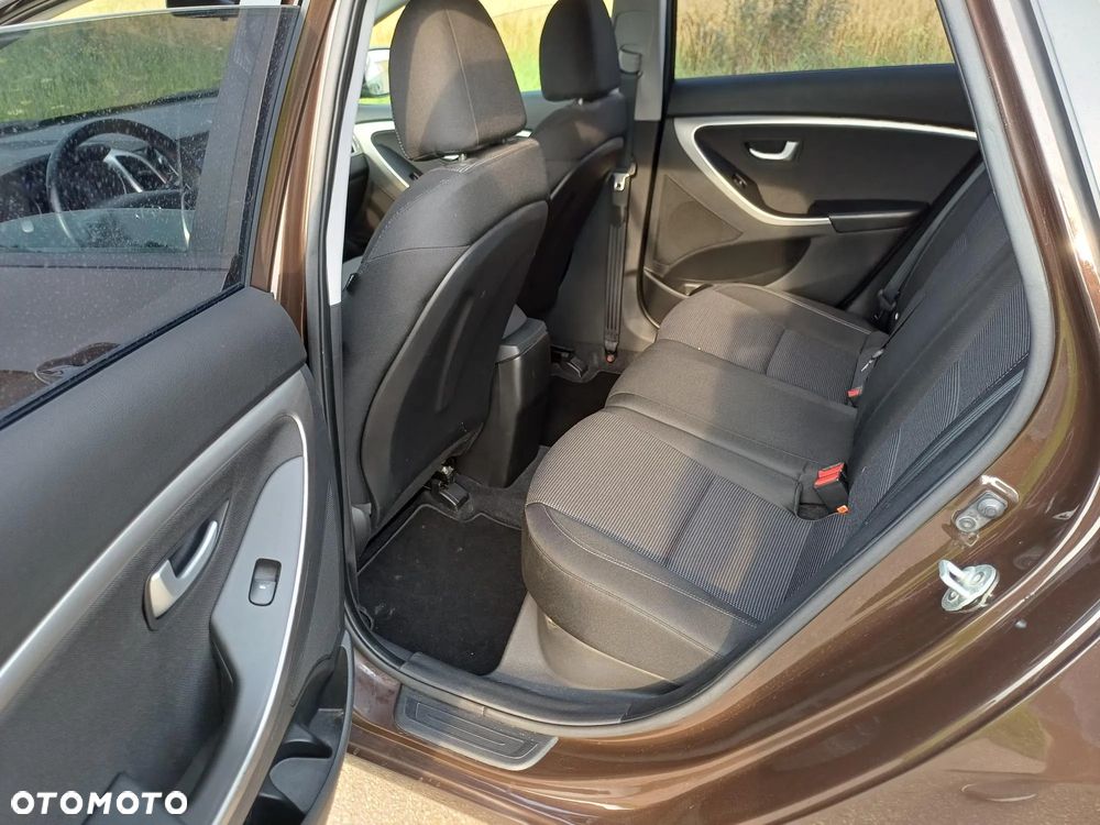 Hyundai i30 blue 1.6 GDI Trend - 26