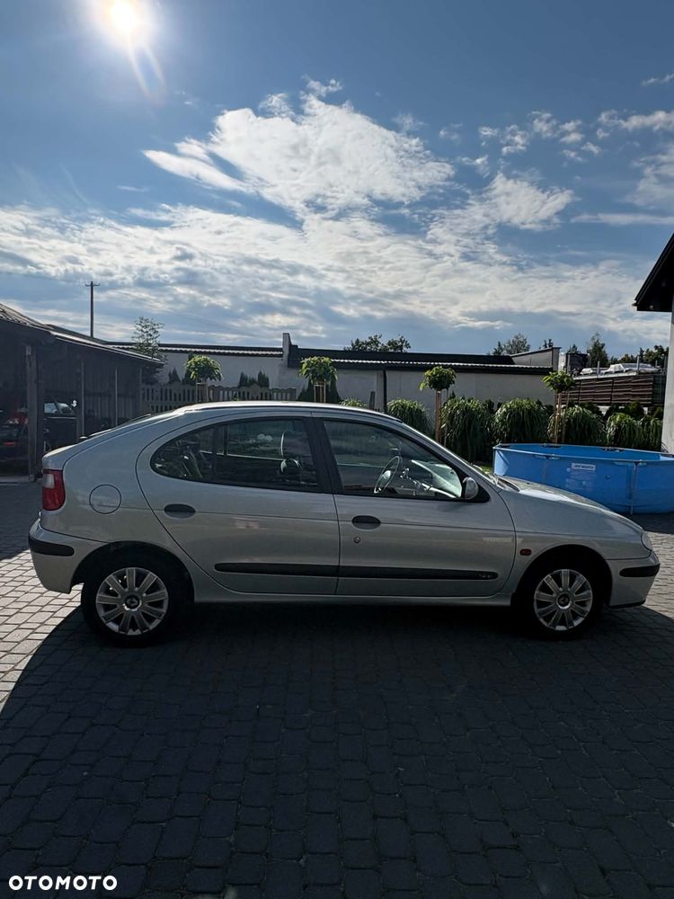 Renault Megane 1.4 16V Expression - 6