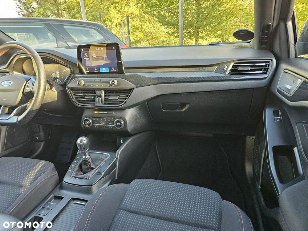 Ford Focus - 21