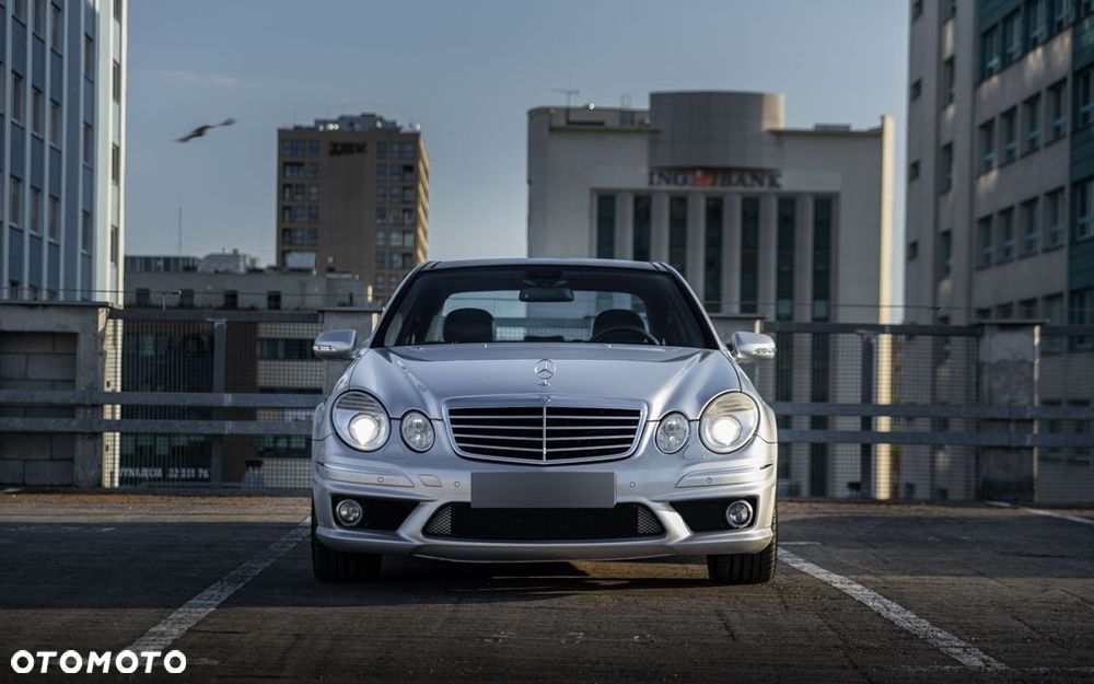 Mercedes-Benz Klasa E 63 AMG - 5