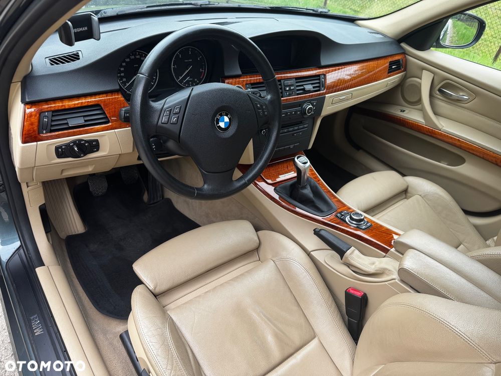 BMW Seria 3 320d DPF - 31