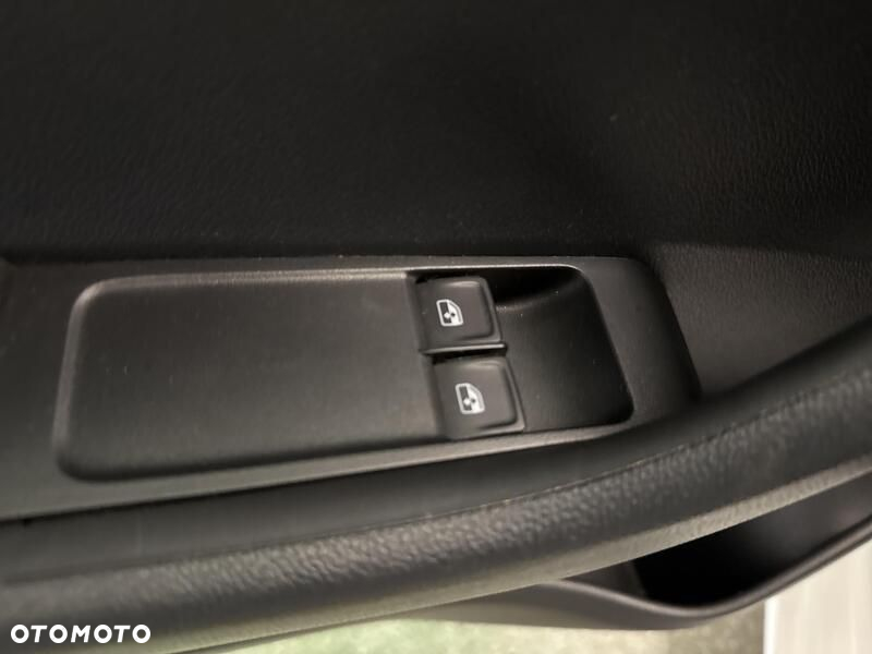 Skoda Fabia 1.0 Ambition - 12
