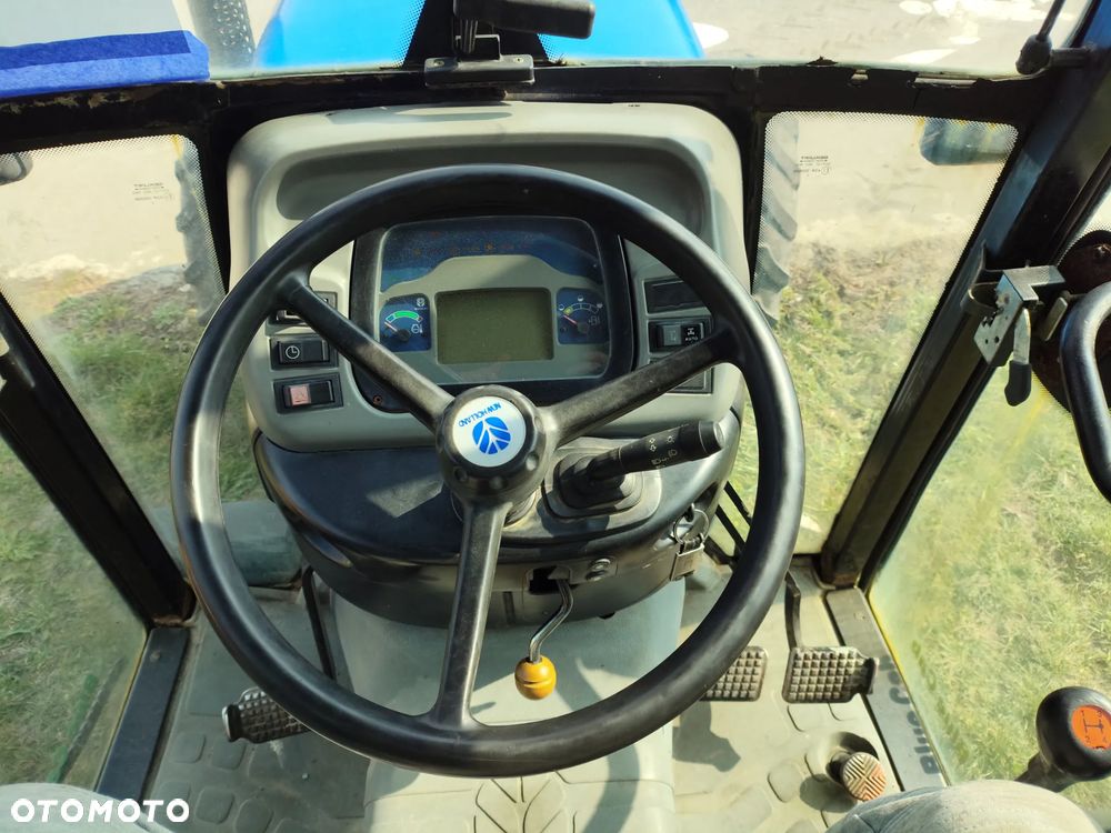 New Holland TN85FA - 5