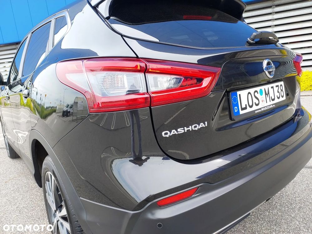 Nissan Qashqai 1.3 DIG-T N-WAY - 14