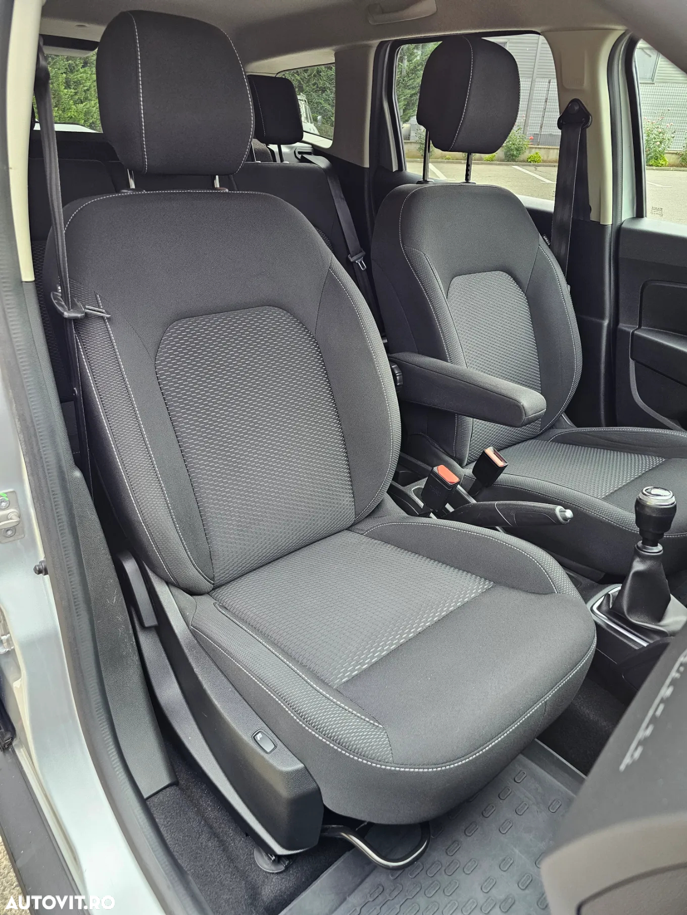 Dacia Duster 1.5 Blue dCi Prestige - 11