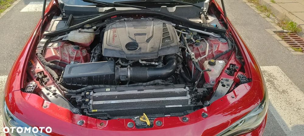 Alfa Romeo Giulia 2.0 Turbo 16V AT8-Q4 Veloce Ti - 20