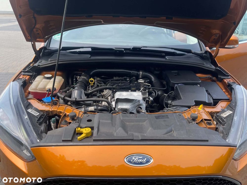 Ford Focus 1.0 EcoBoost Titanium - 17