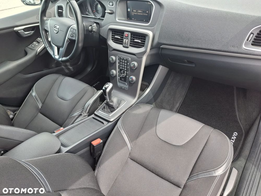 Volvo V40 T2 Drive-E Momentum - 13