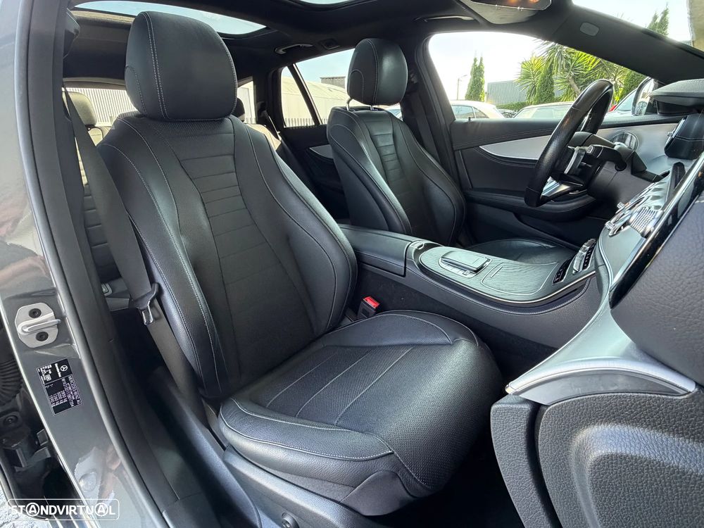 Mercedes-Benz E 300 de 4Matic 9G-TRONIC AMG Line - 12