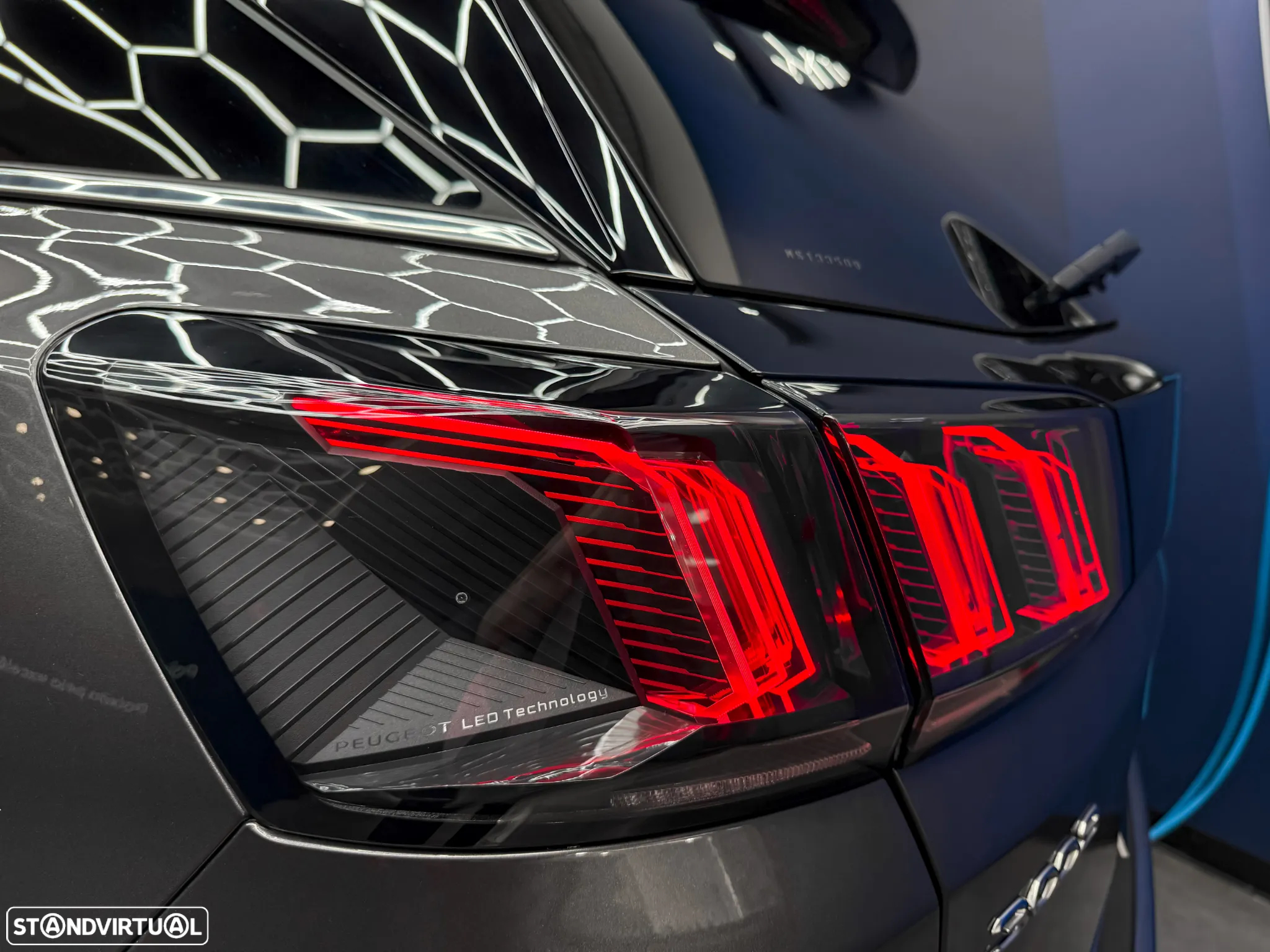 Peugeot 3008 1.5 BlueHDi GT EAT8 - 5