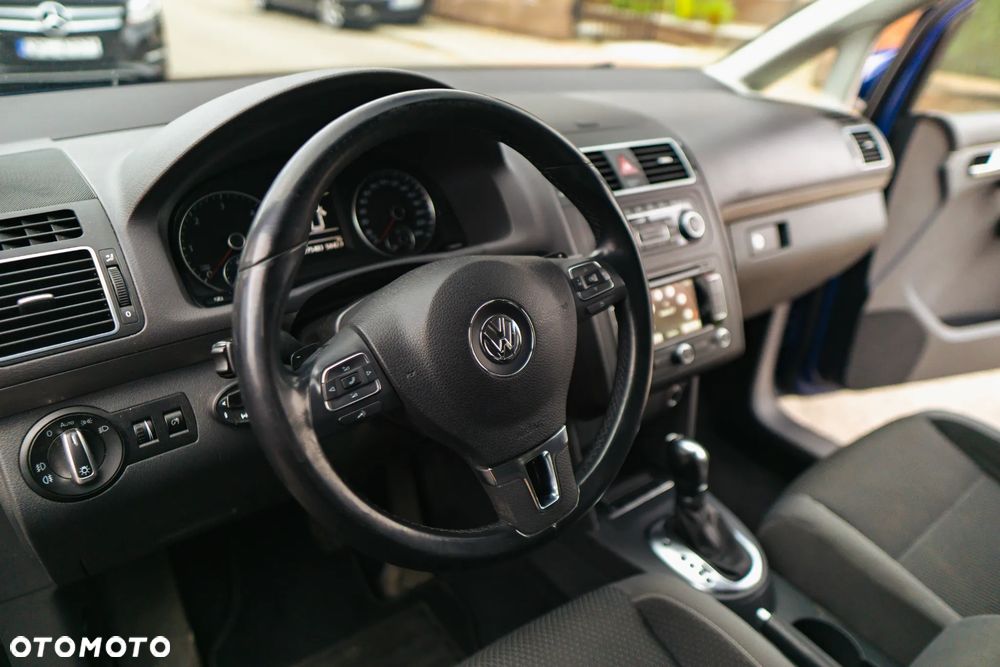 Volkswagen Touran 1.6 TDI DPF BlueMotion Technology DSG Comfortline - 18
