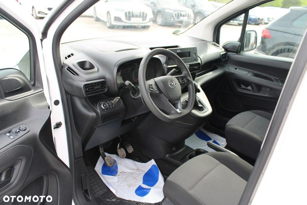 Opel Combo - 17