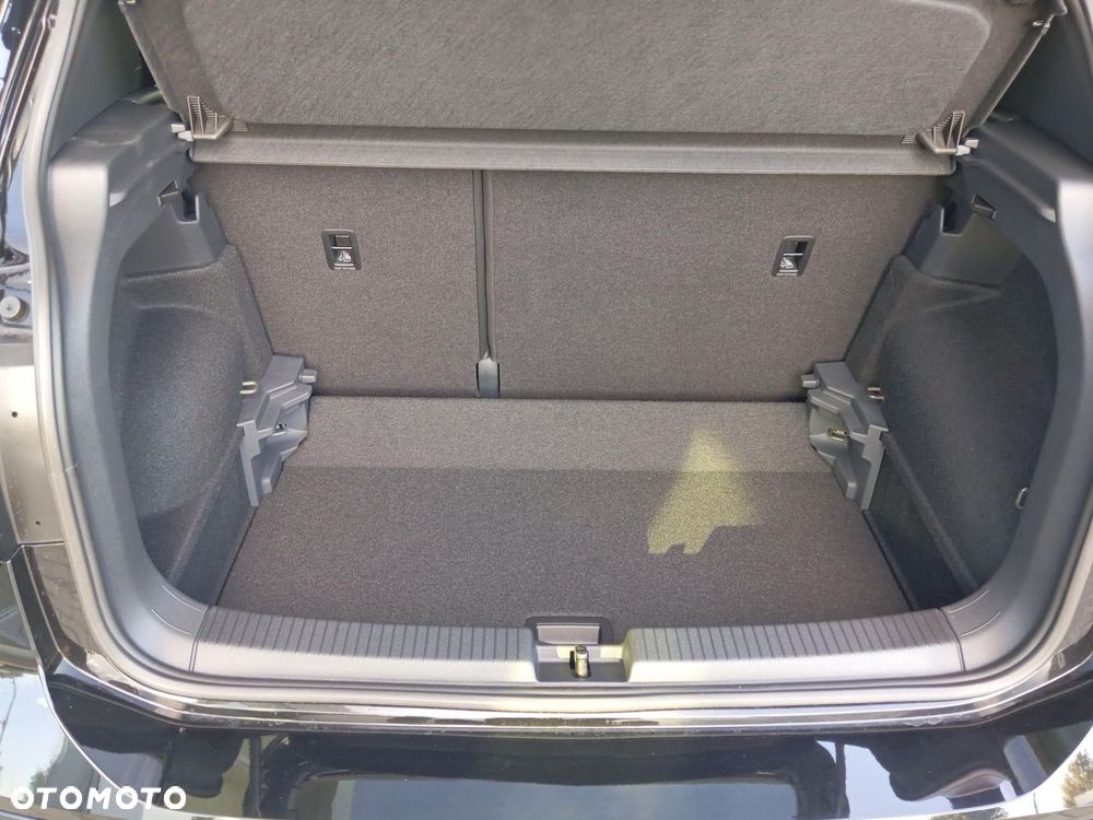 Volkswagen T-Cross - 19