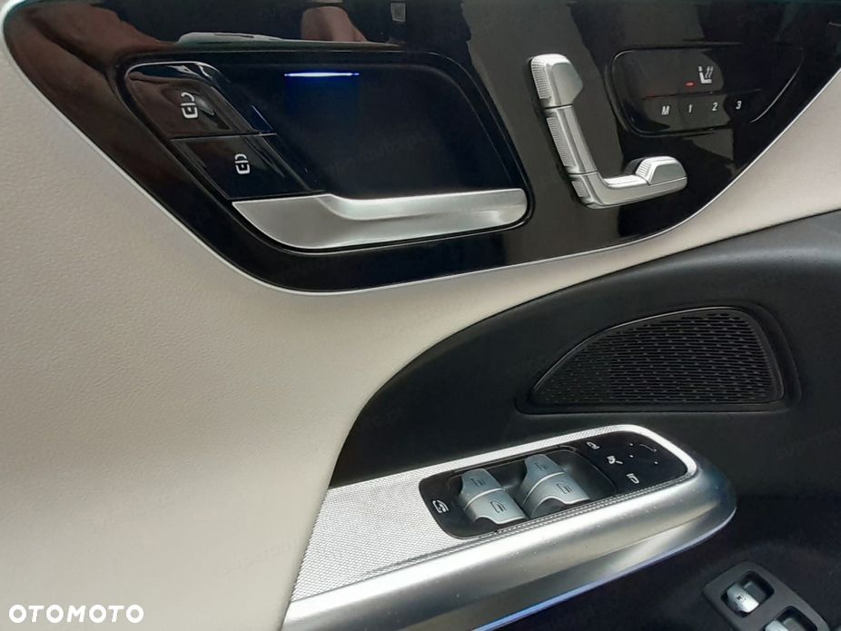 Mercedes-Benz Klasa E - 15