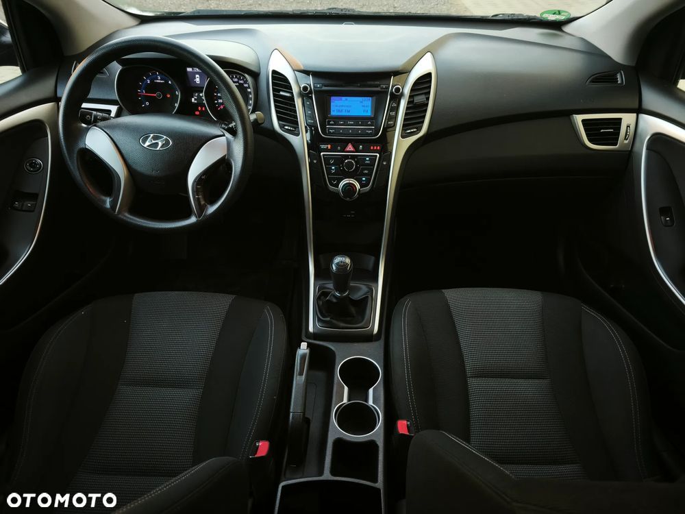 Hyundai i30 blue 1.6 CRDi Classic Navigation - 10