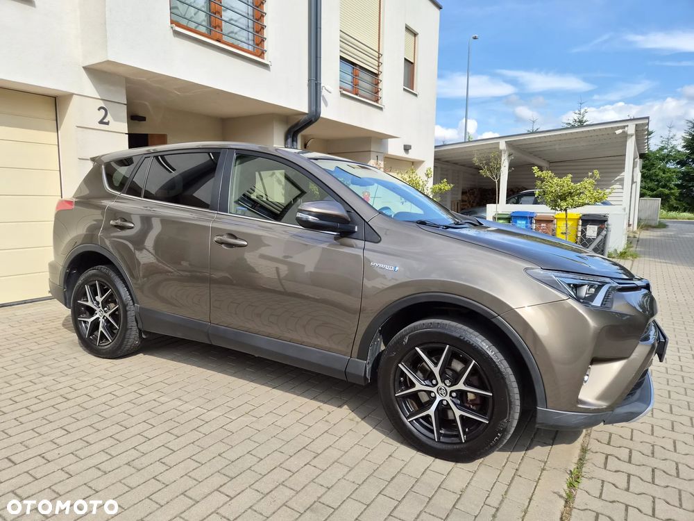 Toyota RAV4 Hybrid Premium 4x2 - 34