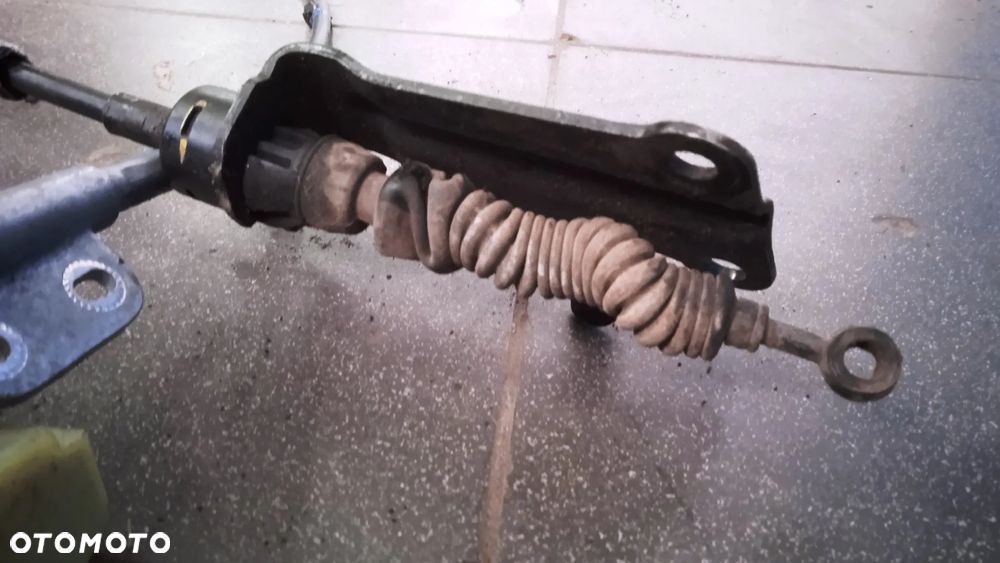 KIA SORENTO AUTOMAT	DWA3E74111 Y14		WYBIERAK - 7